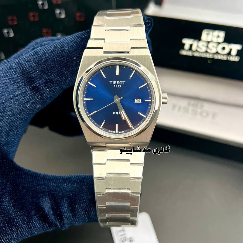 Tissot-PRX-Blue-Dial-Men's-Watch-on-hand ساعت تیسوت صفحه آبی مردانه
