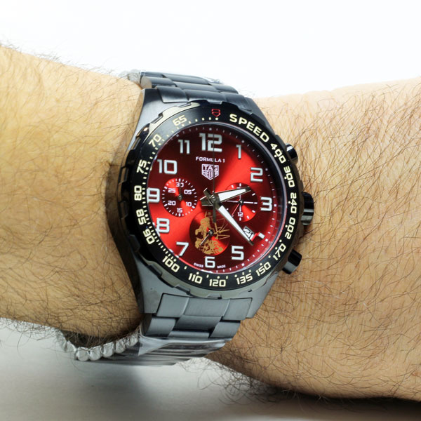 TAG-Heuer-formula-1-red-dial ساعت تگ هویر فرمول 1 مشکی صفحه قرمز
