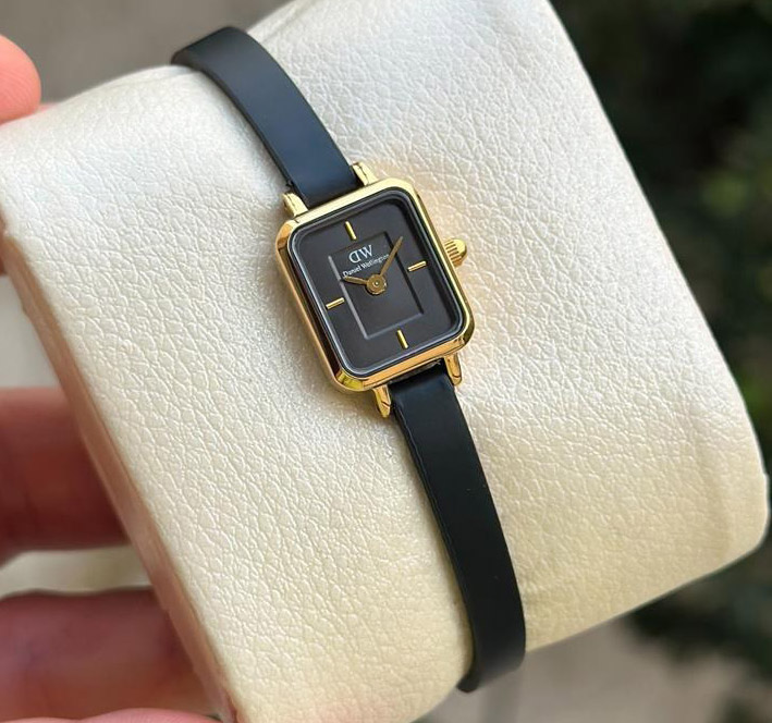 Daniel-Wellington-Mini-black1 ساعت دنیل ولینگتون مینی صفحه مشکی بند چرمی