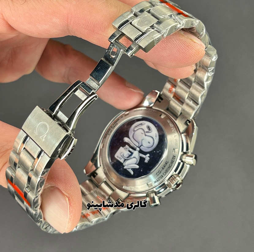 back-of-Omega-Speedmaster-Professional-snoopy1 نمای پشت ساعت امگا اسپیدمستر پرافشنال اسنوپی